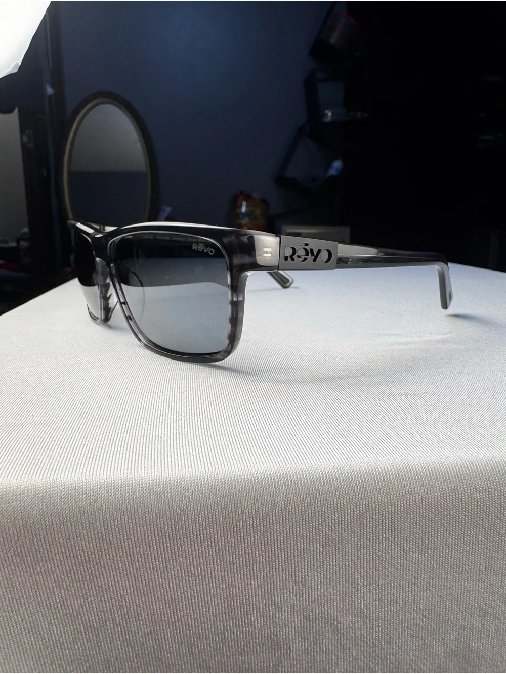 NEW! REVO Winston RE 1242 00 GY Polarized Unisex Sunglasses Shiny Grey Horn.Lens